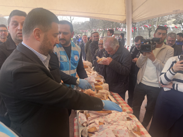 Kağıthane’de 5 tonluk sucuk ekmek ikramı
