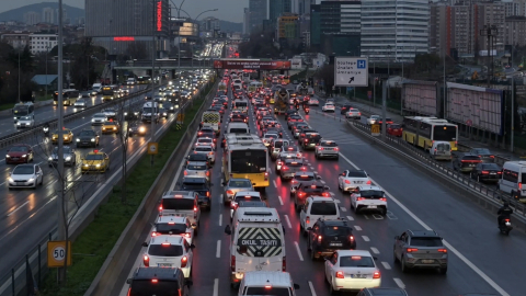 İstanbul - İstanbul'da trafik yoğunluğu yüzde 89'a ulaştı