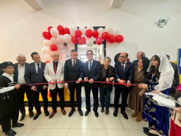 Depremde kaybettiği çocuklarının anısını bilim ve sanatla yaşatıyor