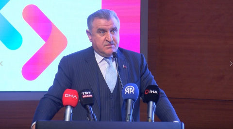 Bakan Bak: Amacımız 100 bin yapay zeka girişimcisi yetiştirmek