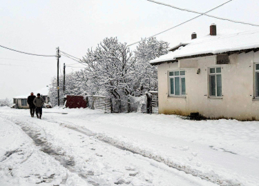 Tekirdağ'ın yüksek kesimleri beyaza büründü
