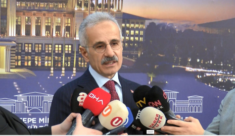 Bakan Uraloğlu, 'Külliye'de Ramazan' etkinlik alanını ziyaret etti