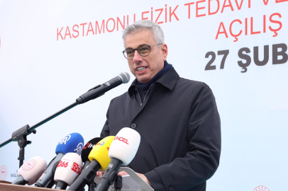 Bakan Memişoğlu: Bir buçuk milyon sağlık çalışanımız gece gündüz insanlarımıza hizmet etmek için çalışıyor