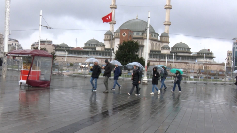 İstanbul- İstanbul’da yağmur etkili oluyor