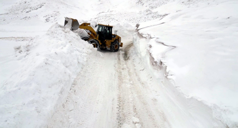 Erzurum'da 3 günde 1134 mahallenin yolu açıldı