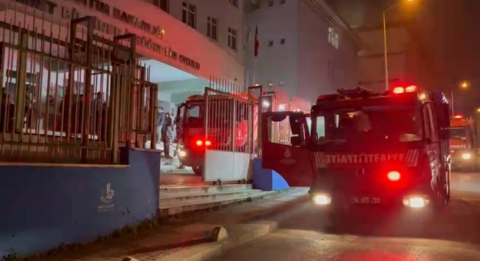 İstanbul- Bağcılar'da ilkokulda çıkan yangın söndürüldü