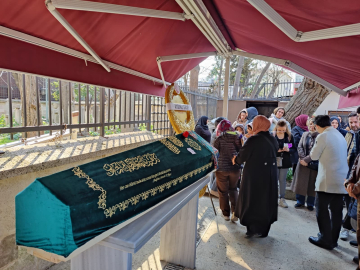 İstanbul- Fatih'te boşanma aşamasındaki eşi tarafından öldürülen kadın son yolculuğuna uğurlandı