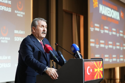 Destici Üsküp’teki iftar programında konuştu