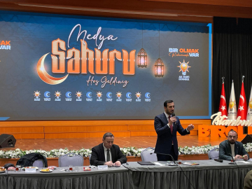 İstanbul - AK Parti İstanbul İl Başkanlığı’nda basın mensuplarıyla sahur programı düzenlendi