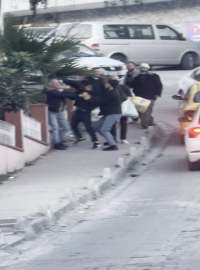 İstanbul- Eyüpsultan’da yol verme kavgası; taksi şoförünü darbeden 4 kişiye 726 bin lira ceza