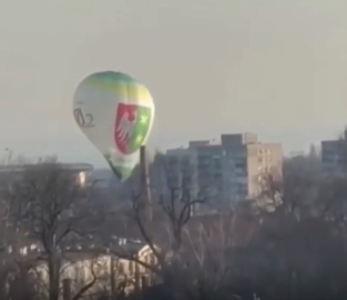 Polonya'da sıcak hava balonu apartmana çarptı: 1 ölü, 2 yaralı