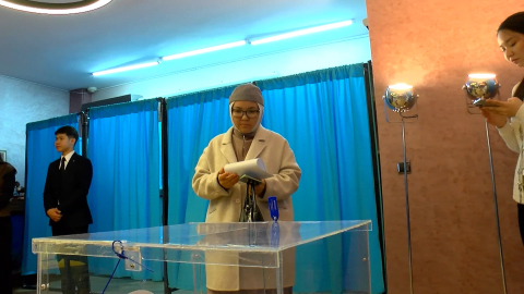 İstanbul - Kazakistan’daki anayasa referandumu için Başkonsoloslukta sandık kuruldu