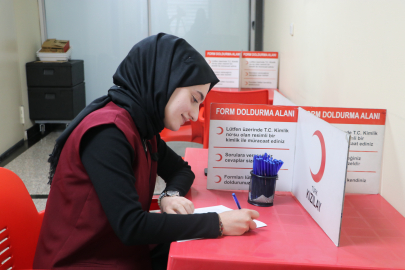 Türk Kızılay'ın rekortmen bağışçı kardeşleri