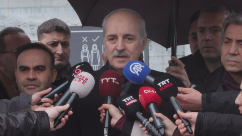 İstanbul- Numan Kurtulmuş bayram namazını Ayasofya Camii'nde kıldı