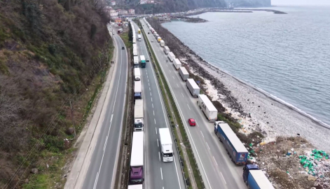 Kafkasya’ya açılan kapıda bayramda yoğunluk