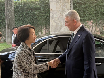 Bakan Bolat, Singapur Sürdürülebilirlik ve Çevre Bakanı Grace Fu ile görüştü