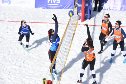 2026 FIVB Kar Voleybolu Dünya Turu Uludağ Etabı başladı
