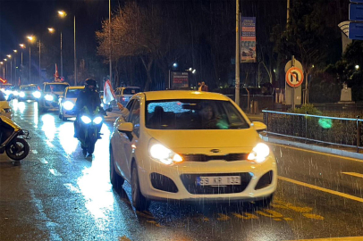 Tekirdağ'da yağmur altında milli sevinç kutlaması