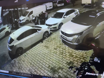 Esenler'de teslimata giden kuryenin motosikletinden siparişler ve taşınabilir şarj cihazı çalındı