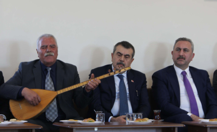 Bakan Tekin: Çocuklar, eğitim hayatına kendi değerlerimizi tanıyarak başlasın istiyoruz (4)