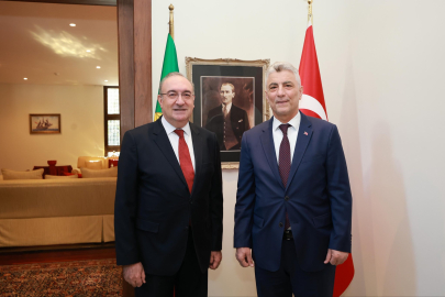 Ticaret Bakanı Ömer Bolat, Portekiz’de