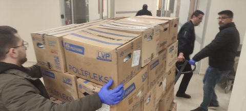 Bakan Memişoğlu: Tıbbi yardım yüklü TIR'larımız İran'a yola çıktı (2)