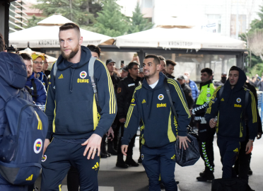 Fenerbahçe kafilesi, Kayseri’de coşkuyla karşılandı / Ek fotoğraflar