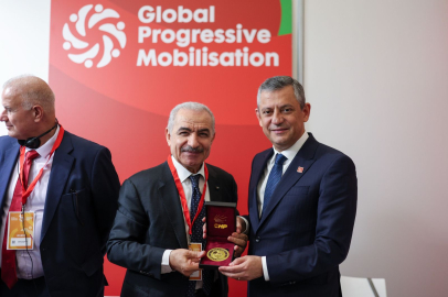 CHP Genel Başkanı Özel, eski Filistin Başbakanı Iştiyye ile görüştü