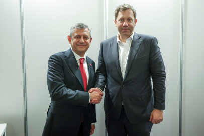 CHP Genel Başkanı Özel, Almanya Başbakan Yardımcısı ve Maliye Bakanı Klingbeil ile görüştü