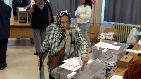 Bulgaristan’daki erken seçim için Trakya’daki çifte vatandaşlar sandık başına gitti