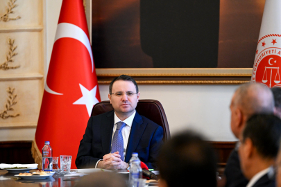 Bakan Gürlek: Faili meçhuller ve daha önce takipsizlik verilen tüm dosyalar tek tek inceleniyor