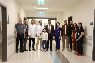 Kasığından alınan doku nakliyle ayakkabı giyip koşmaya başladı