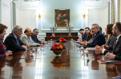 Dışişleri Bakanı Fidan, İngiltere'de Lordlar Kamarası ve Avam Kamarası üyeleriyle görüştü