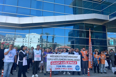 Bayraklı Belediyesi'nde memurlar eylemde