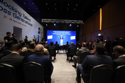 Türkiye'ye yatırım yapan 22 firmaya Turkuaz Kart