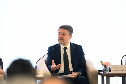 Bakan Yumaklı, Azerbaycan’da
