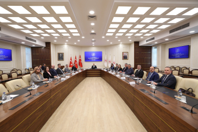 Bakan Işıkhan: Yapay zeka, iş dönüşümünü beraberinde getiriyor