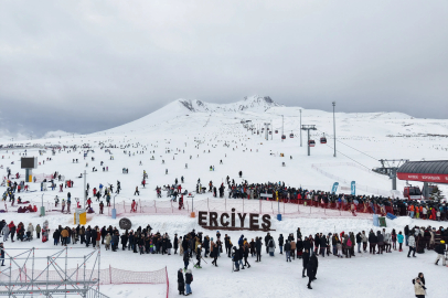 Erciyes, kayak sezonu boyunca 3,3 milyon ziyaretçiyi ağırladı