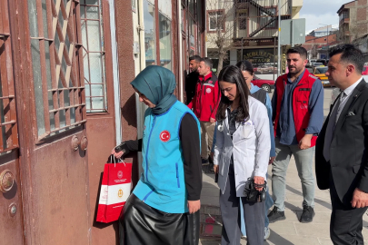 'Vefa' ziyaretiyle kapısı çalınan Mürvet Nine: Devlet evimde, çok mutluyum / Ek Fotoğraflar