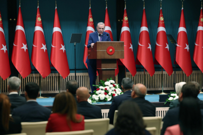 Cumhurbaşkanı Erdoğan: Ana muhalefet partisi içindeki tartışmaların hiçbiri bizi ilgilendirmiyor