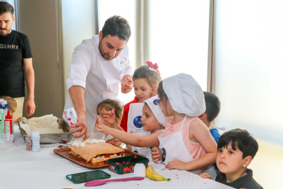PKU'lu 'minik şefler', düşük proteinli mutfakta yeteneklerini sergiledi