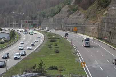 Bolu Dağı Tüneli'nden bayram tatilinde 1 milyon 51 bin 507 araç geçti