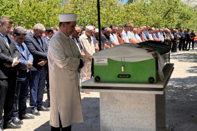 Niğde'de selde ölen kadın toprağa verildi