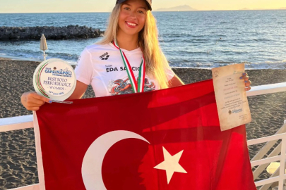 İzmirli yüzücü Eda Savcıgil'den tarihi başarı