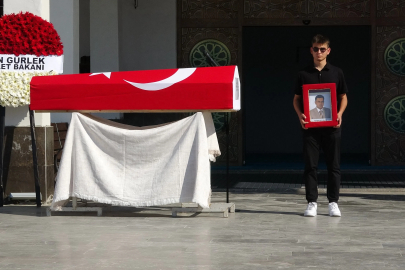 Duruşmada kalp krizi geçirip hayatını kaybeden Cumhuriyet savcısı, toprağa verildi (3) 