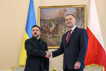 Polonya Cumhurbaşkanı Nawrocki, Zelenskiy'nin 'Beyaz Kartal' nişanını geri aldı